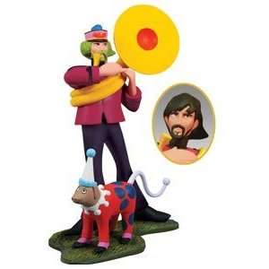   Beatles George Harrison Figure (Prepainted) Polar Lights: Toys & Games