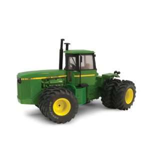    Ertl Collectibles 1:32 John Deere 8850 Tractor: Toys & Games