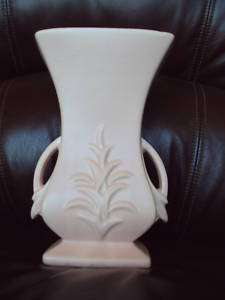 Vintage Lovely 1940s McCoy Vase Pink Pastel Matte 8¼  