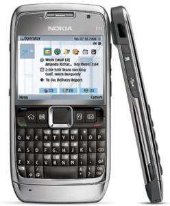 Unlocked Nokia E71 3MP 3G WI FI Mp3 GPRS Cell Phone  