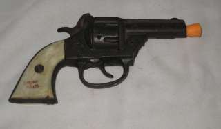 1940s KENTON GENE AUTRY CAST IRON SHORT BARRLE CAP GUN 6.5 LONG 
