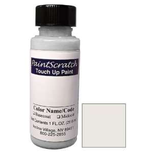   Touch Up Paint for 2011 Jeep Patriot (color code: S4A W) and Clearcoat