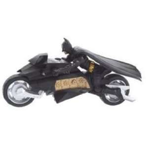  Batman The Dark Knight Batcycle Vehicle and Figure P4708 