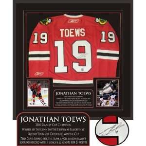  Jonathan Toews Autographed/Hand Signed Framed Jersey Blackhawks 