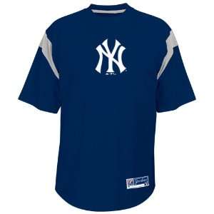  New York Yankees Team Phenom II T Shirt: Sports & Outdoors