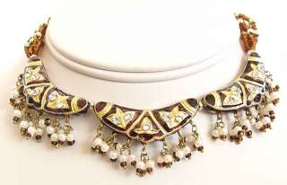 This lakh necklace and earrings set comes from the Rajasthan area of 