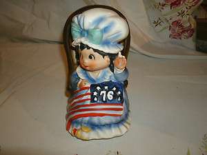 Ceramic Musical Figurine, Betsy Ross Sewing the Flag, Fred Roberts Co 