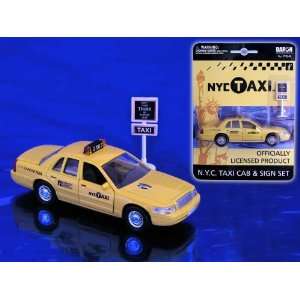  Realtoy 1/43 NYC Taxi Ford & Sign Set