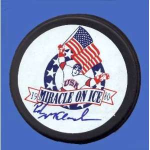  Rob McClanahan Autographed Hockey Puck: Sports & Outdoors