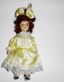   Little Freckle Face Girl Doll Yellow Dress & Brown Hair 5 #69  