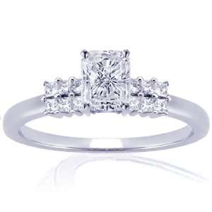   Radiant Cut Diamond Engagemant Ring FLAWLESS: Fascinating Diamonds
