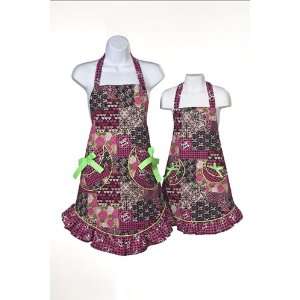    Mother Daughter Apron Set Mommy n Me Pippa: Home & Kitchen