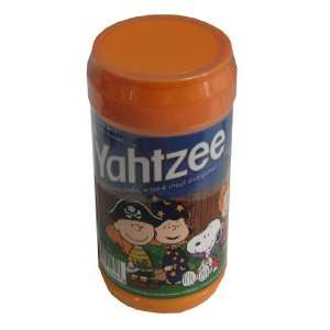  Yahtzee   Charlie Brown, Great Pumpkin Edition: Toys 