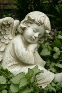 NEW WOODLAND BABY ANGEL/FAIRY LEANING ON KNEE SANDSTONE  