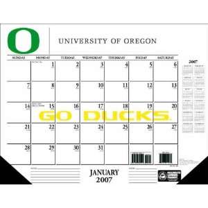 University of Oregon Ducks NCAA 2007 Office Desk Calendar:  