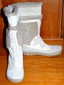New $379 Kenneth Cole Ivory White Winter Boots Sheep  