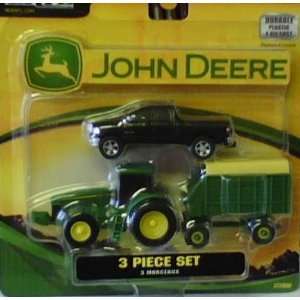  John Deere Tractor 3 Piece Set: Toys & Games