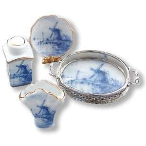 Reutter Porcelain Miniature 4 Piece Blue Delft Set: Toys 