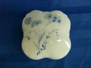 NEW VINTAGE FLOWERS MEDIUM FRENCH LIMOGES JEWELRY BOX  
