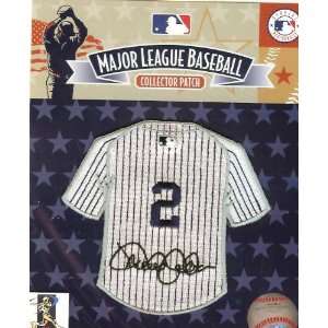 Derek Jeter Mini Jersey Patch Facimile Signature 100% Authentic MLB 