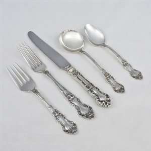   PC Setting, Luncheon Size w/ Cream Soup Spoon