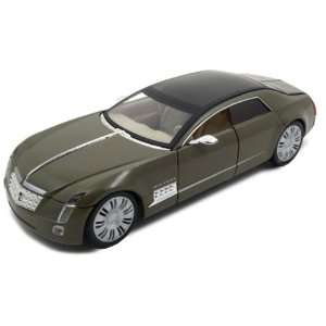   : 2003 Cadillac 16 Sixteen Diecast Car Model 1/32 Green: Toys & Games