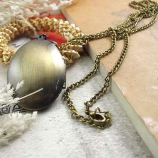 Vintage Style Sweater Necklace Oval Photo/picture Locket Necklace 