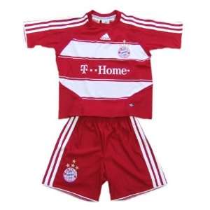 Adidas FC Bayern München Trikot + Hose 08/09 (Mini Kit)  