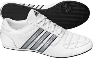 Adidas Sneaker / Schuhe New Taekwondo Gr. 43 1/3 Freizeitschuhe Neu 