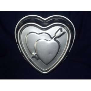    Vintage Aluminum Wearever Double Heart Cake Pan: Everything Else