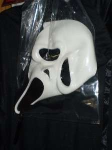 NEW HALLOWEEN COSTUME SCREAM 4 GHOST FACE COSTUME w/ MASK   BOYS ONE 