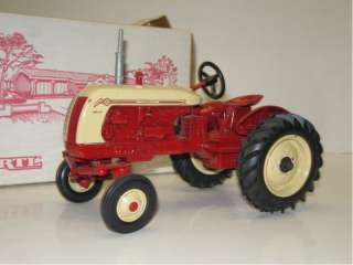 Up for sale is a 1/16 COCKSHUTT 20 Deluxe wide front Farm Toy Museum 