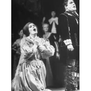  Opera Singers Joan Sutherland and Richard Tucker in Lucia 
