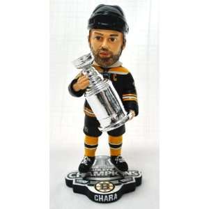   33 NHL OFFICIAL 2011 STANLEY CUP TROPHY CHAMPIONSHIP BOBBLEHEAD BOBBLE