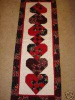 WOVEN HEARTS TABLE RUNNER PATTERN~FEBRUARY ~VALENTINE  